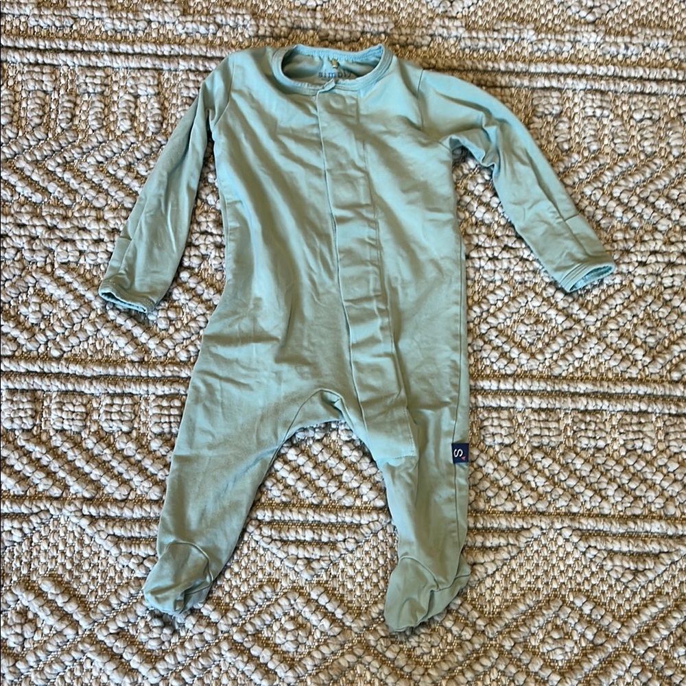 Magnetic Me Green Kids One Footie Pajamas, size 0-3M